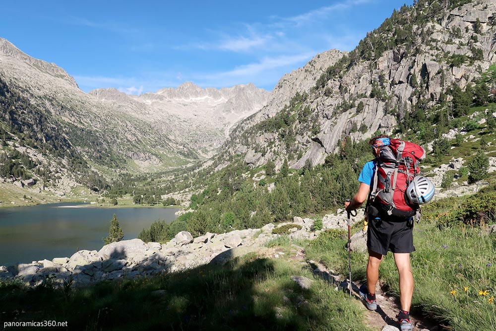 Subir un tresmil en verano en Pirineos - Pels Saúco